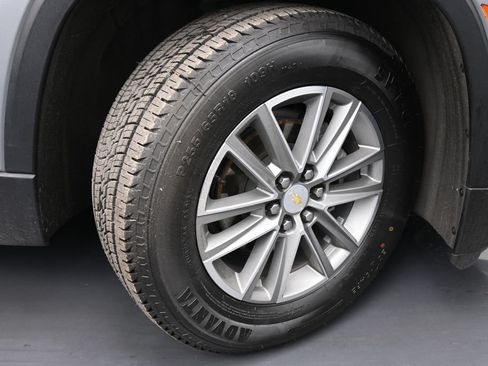 Used 2023 Chevrolet Traverse LT AWD/4WD image 37