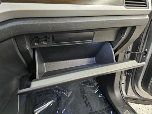 Used 2021 Volkswagen Atlas SE image 22