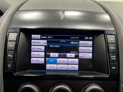 Used 2014 Jaguar F-TYPE S RWD image 23