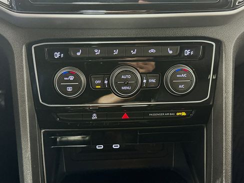 Used 2023 Volkswagen Atlas Cross Sport SE image 23