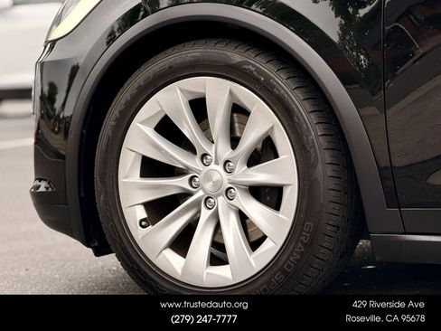 Used 2020 Tesla Model X Long Range image 21