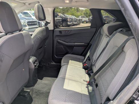 Used 2022 Ford Escape SE w/ SE Sport Appearance Package FWD image 13