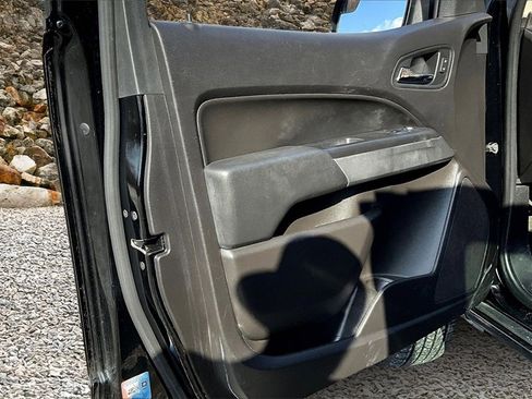 Used 2016 Chevrolet Colorado LT image 20