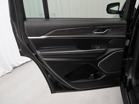 Certified 2021 Jeep Grand Cherokee L Limited w/ Trailer Tow Group (B) image 45