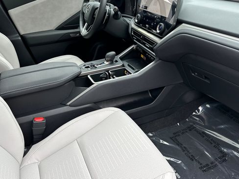 New 2026 Lexus TX 350 AWD image 17