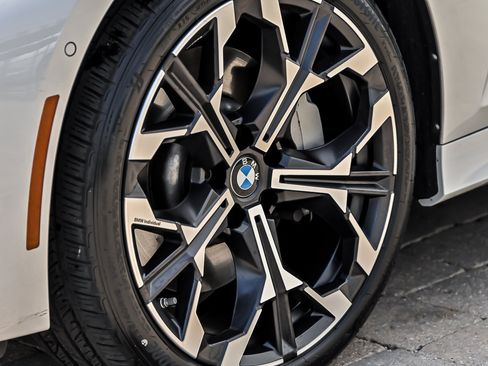 Used 2025 BMW 330i xDrive Sedan AWD/4WD image 8