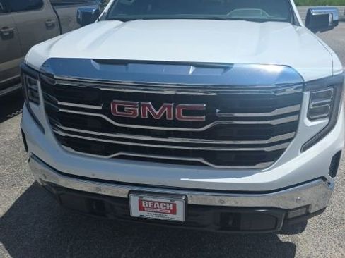 Used 2025 GMC Sierra 1500 SLT w/ SLT Premium Plus Package AWD/4WD image 9