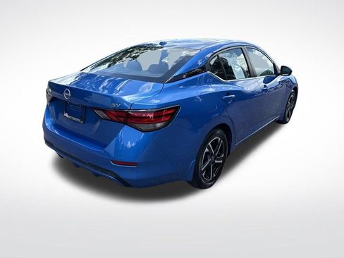 Used 2024 Nissan Sentra SV FWD image 5