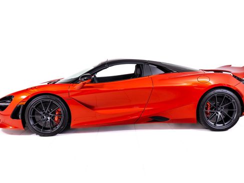 New 2027 McLaren 750S Spider RWD image 3