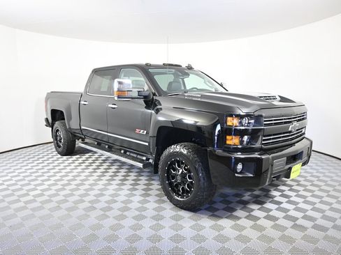 Used 2019 Chevrolet Silverado 2500 LTZ w/ Duramax Plus Package AWD/4WD image 10