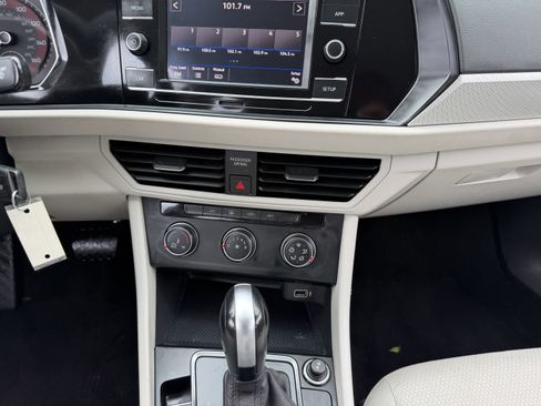 Used 2019 Volkswagen Jetta S w/ Driver Assistance Package FWD image 25