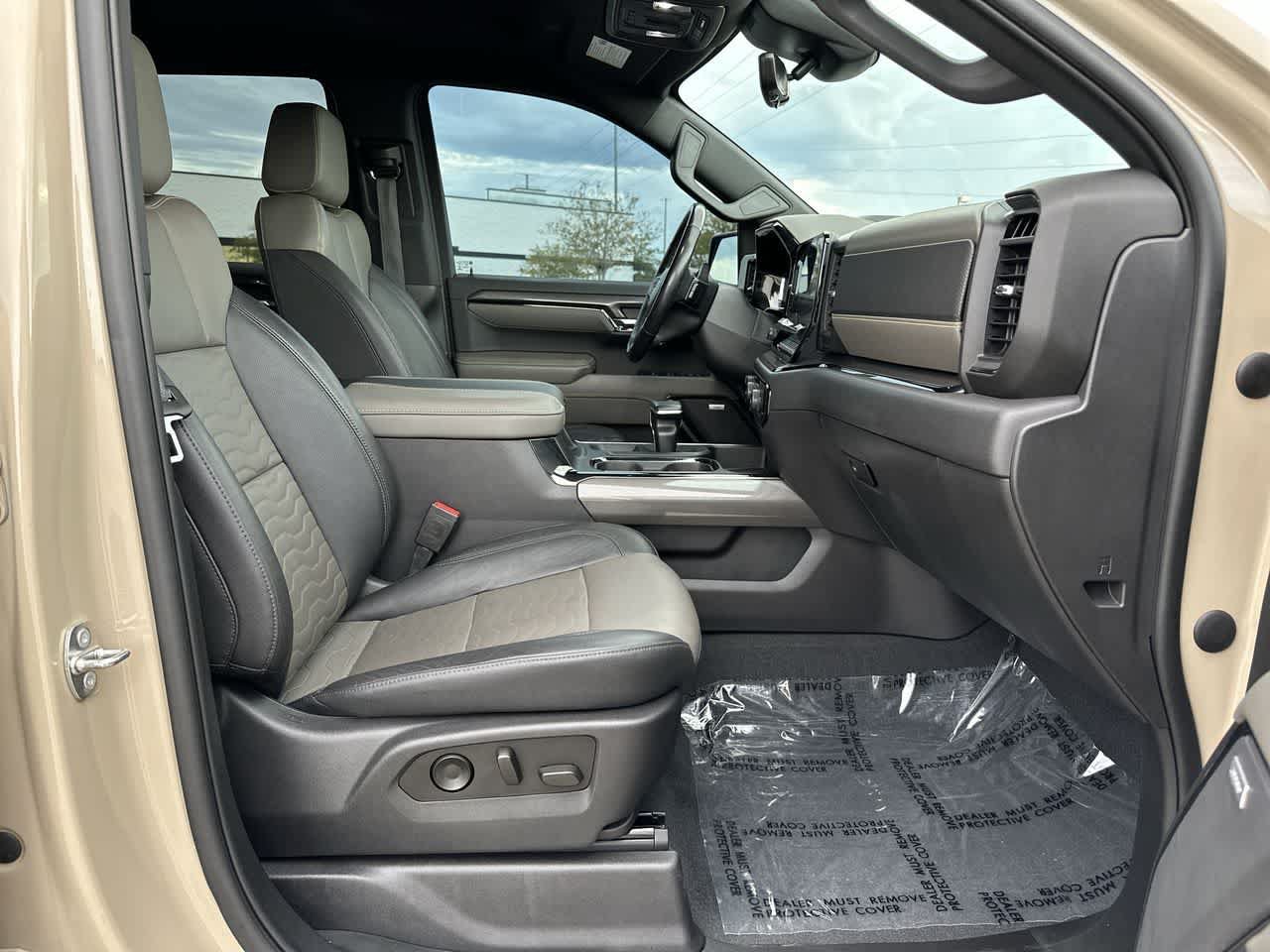 Used 2023 Chevrolet Silverado 1500 ZR2 AWD/4WD image 13