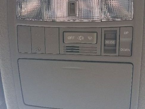 Used 2013 Toyota Highlander Limited AWD/4WD image 30