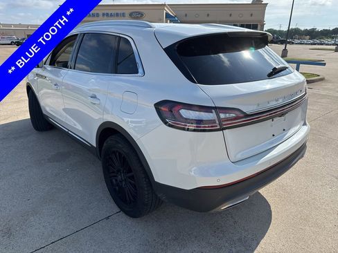 Used 2022 Lincoln Nautilus FWD w/ Premium Package image 8
