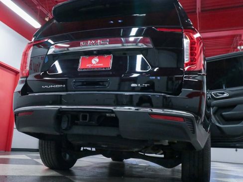 Used 2022 GMC Yukon SLT w/ SLT Premium Package image 35
