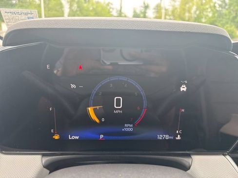 New 2026 Chevrolet TrailBlazer LT w/ Convenience Package FWD image 25
