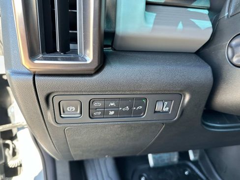 New 2025 GMC Hummer EV 3X w/ LPO, Sport Package image 29