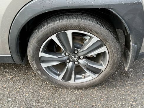 Used 2021 Lexus UX 200 image 29