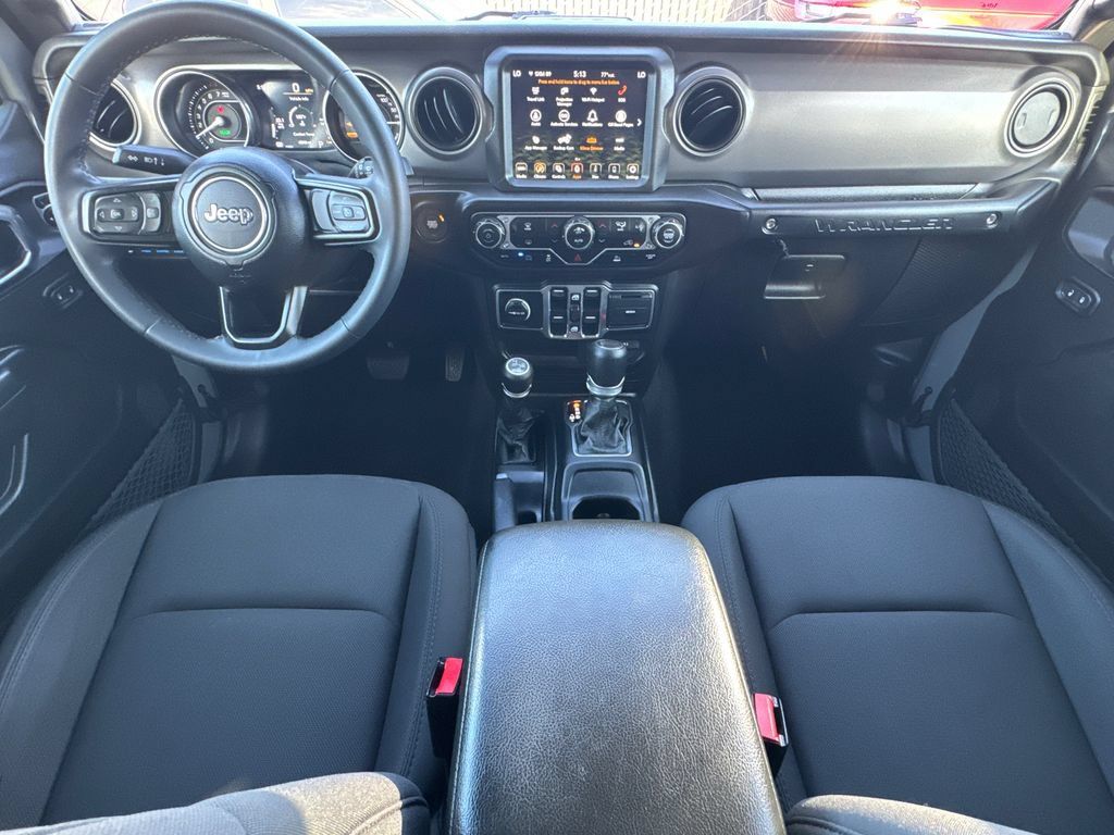 Certified 2023 Jeep Wrangler Unlimited w/ Sun & Screen Package AWD/4WD image 21