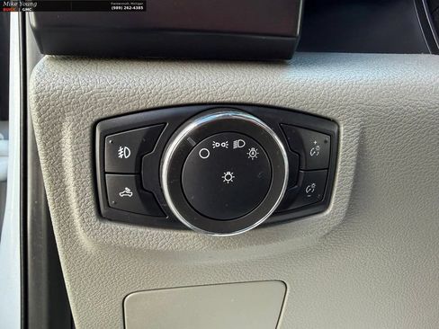 Used 2017 Ford F150 XL w/ Equipment Group 101A Mid AWD/4WD image 15