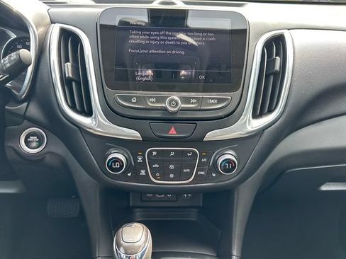 Used 2020 Chevrolet Equinox LT AWD/4WD image 19