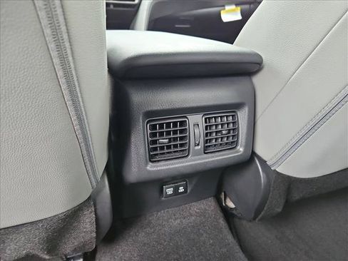 Used 2026 Toyota Camry SE w/ Convenience Package FWD image 17