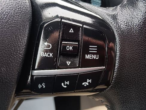 Used 2021 Ford Escape SEL image 17