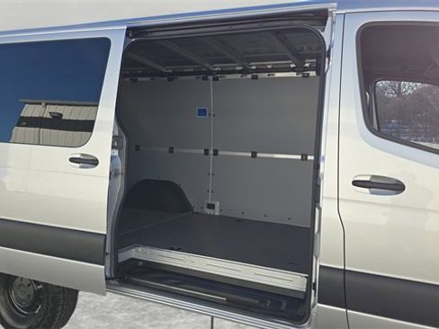 Used 2024 Mercedes-Benz Sprinter 144 Cargo image 19