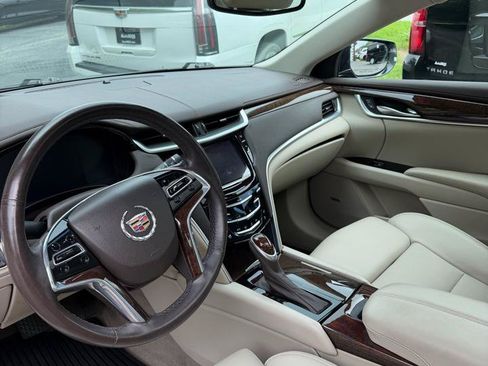 Used 2013 Cadillac XTS Premium AWD/4WD image 17