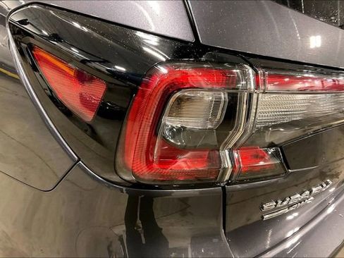 Used 2025 Subaru Outback Limited image 29