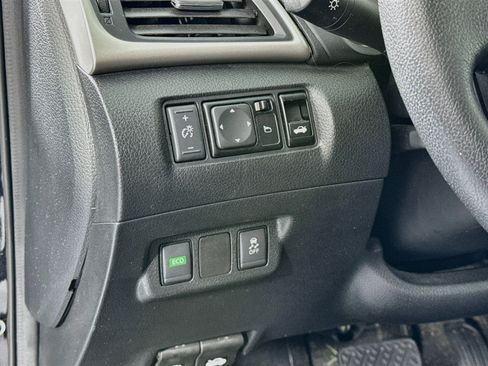 Used 2019 Nissan Sentra SV FWD image 10