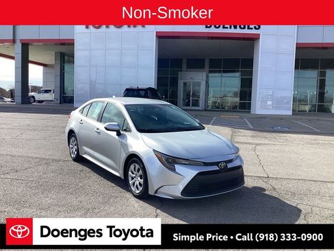 Used 2024 Toyota Corolla LE image 1