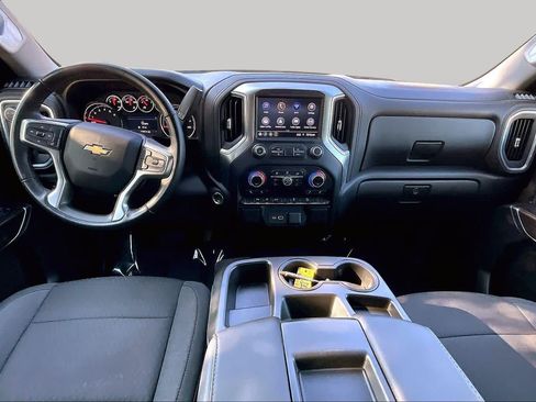 Used 2022 Chevrolet Silverado 1500 LT w/ Z71 Off-Road Package AWD/4WD image 15
