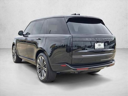 Used 2026 Land Rover Range Rover SE AWD/4WD image 9