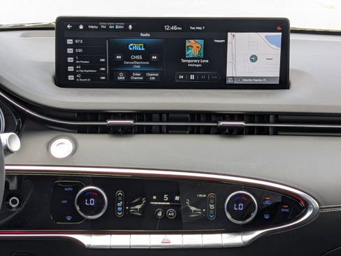 New 2025 Genesis GV70 3.5T Sport image 13