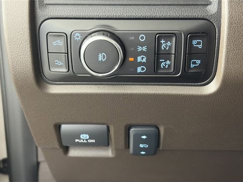 Certified 2025 Ford F450 King Ranch w/ FX4 Off-Road Package image 25