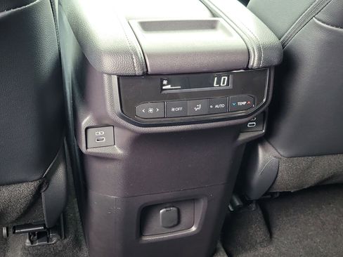 New 2026 Toyota Grand Highlander XLE image 12