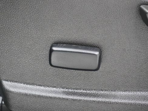 Used 2022 Chevrolet Colorado W/T w/ WT Convenience Package image 14