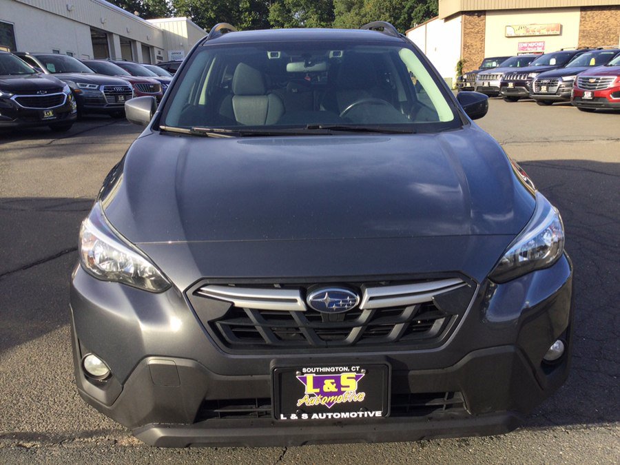 Used 2021 Subaru Crosstrek 2.0i Premium AWD/4WD image 3