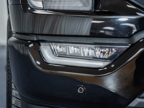 Certified 2023 Ford F150 Lariat w/ Equipment Group 502A High image 18