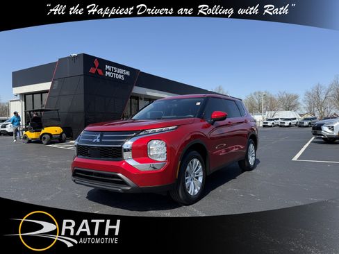 New 2026 Mitsubishi Outlander ES image 4