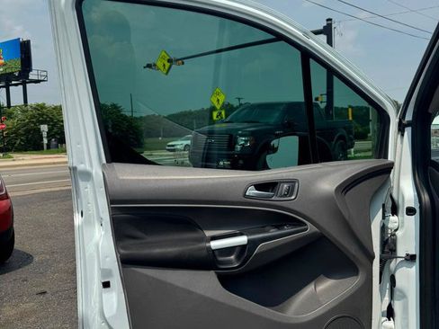 Used 2021 Ford Transit Connect XLT w/ Trailer Tow Package FWD image 9