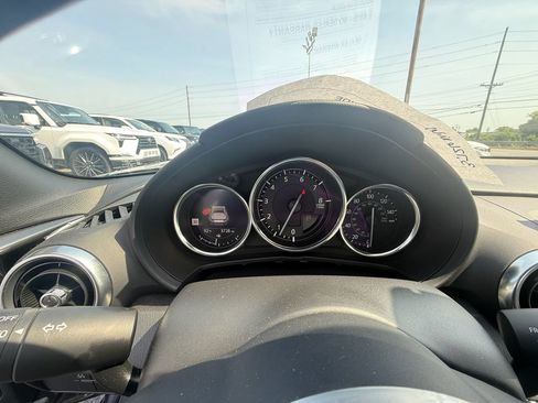 Used 2021 MAZDA MX-5 Miata RF Grand Touring RWD image 19