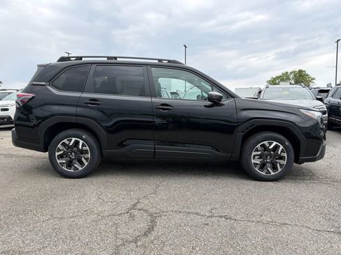 New 2026 Subaru Forester Premium image 2