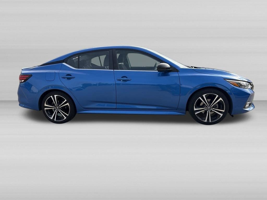 Used 2020 Nissan Sentra SR FWD image 2