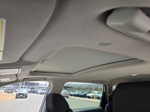 Used 2024 Honda CR-V EX image 9