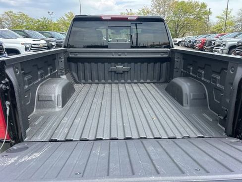 New 2025 Chevrolet Silverado 1500 LT w/ Safety Package image 30