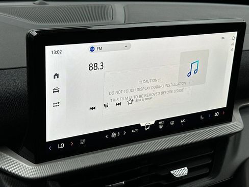 New 2026 Ford Explorer ST-Line w/ ST-Line Street Pack image 18