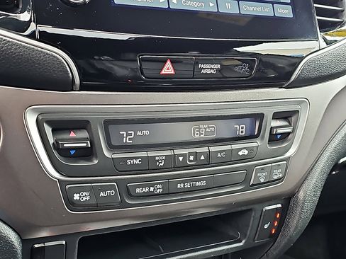 Used 2023 Honda Passport EX-L image 17