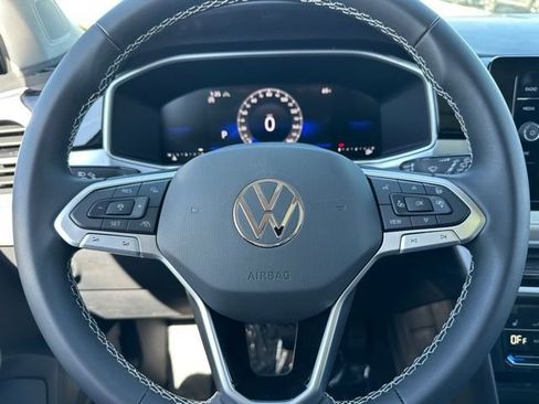 New 2026 Volkswagen Taos SE image 41